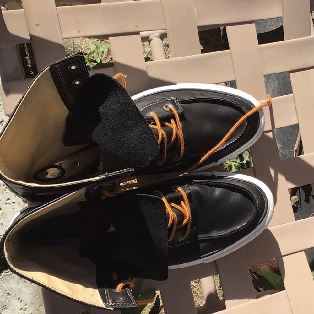 Converse Chuck Taylor black leather high tops - Picture 6 of 7